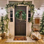 Handgemachter Weihnachtskranz im Boho-Stil mit getrockneten Blumen