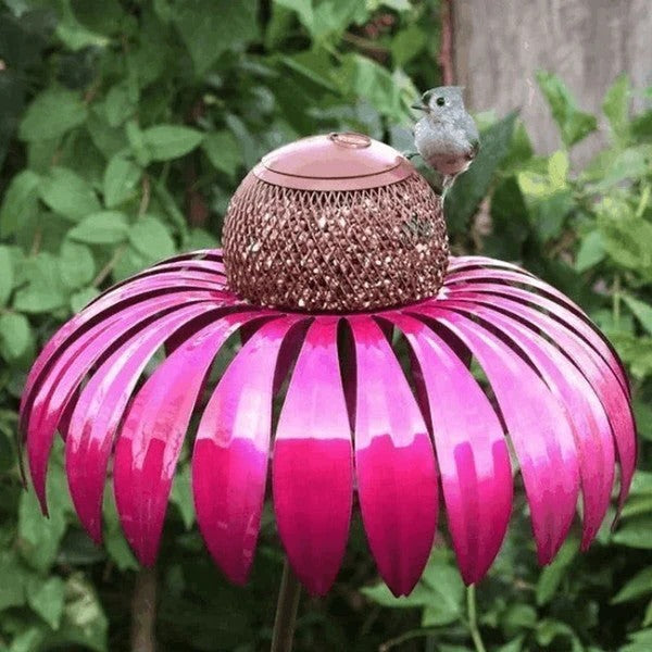 Robust bird feeder for your garden