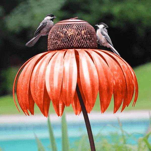 Robust bird feeder for your garden