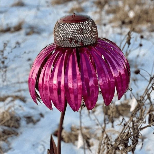 Robust bird feeder for your garden