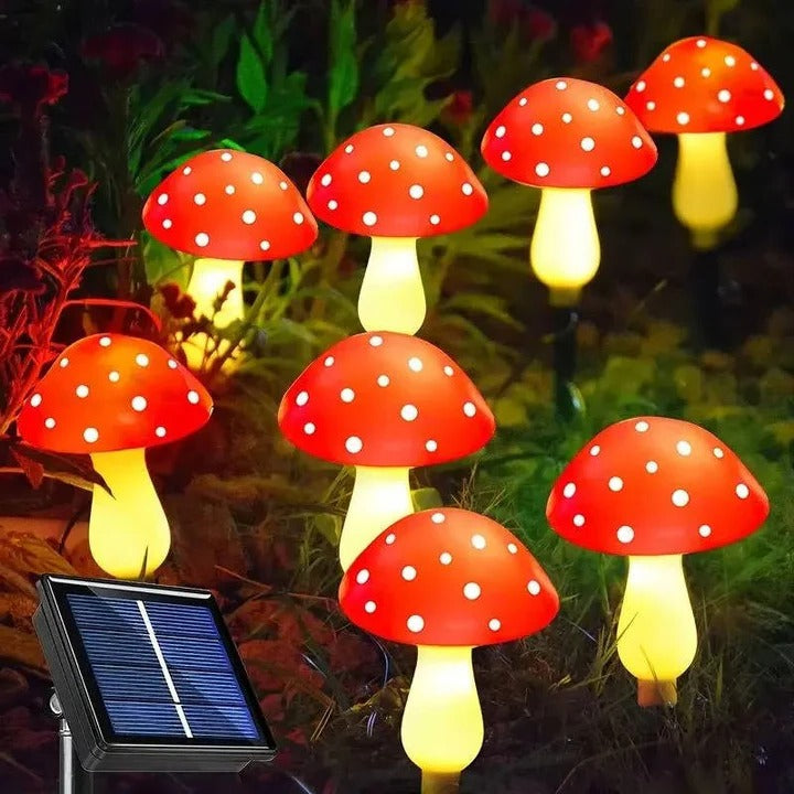 Solarbetriebene LED-Pilzlichter für den Garten mit Erdspießen