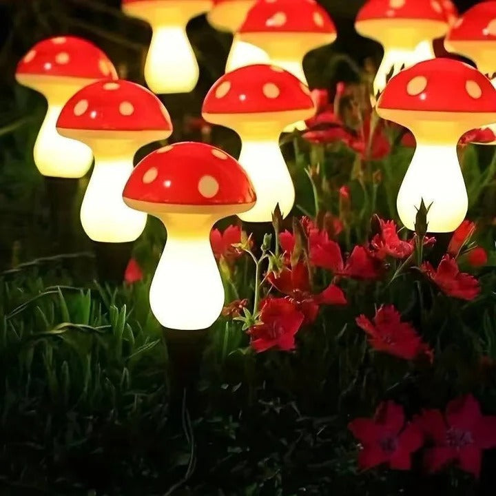 Solarbetriebene LED-Pilzlichter für den Garten mit Bodensteckern