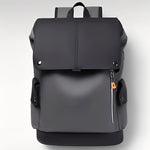Praktischer Rucksack mit USB-Anschluss und Laptopfach