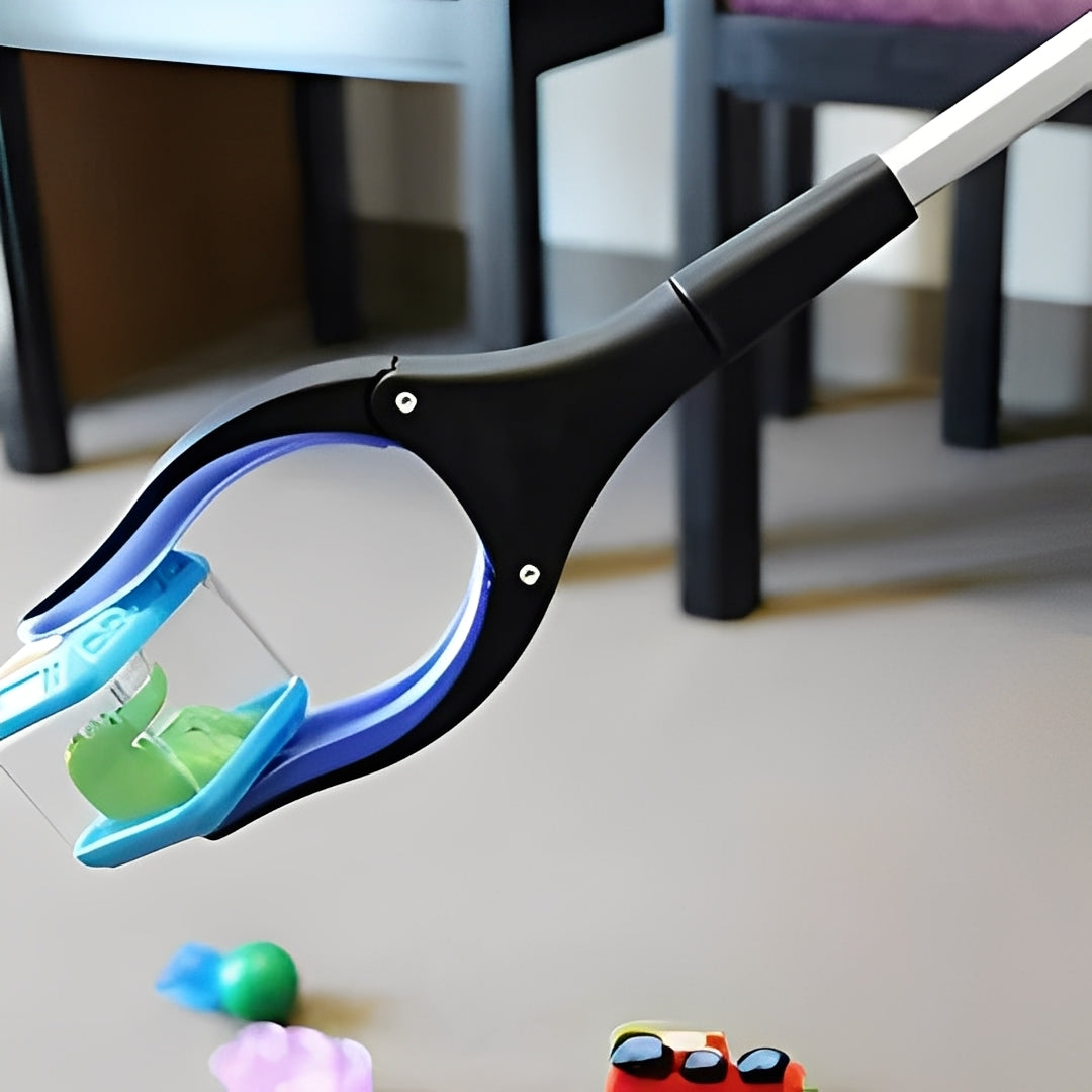 Extended grabber with rotating head