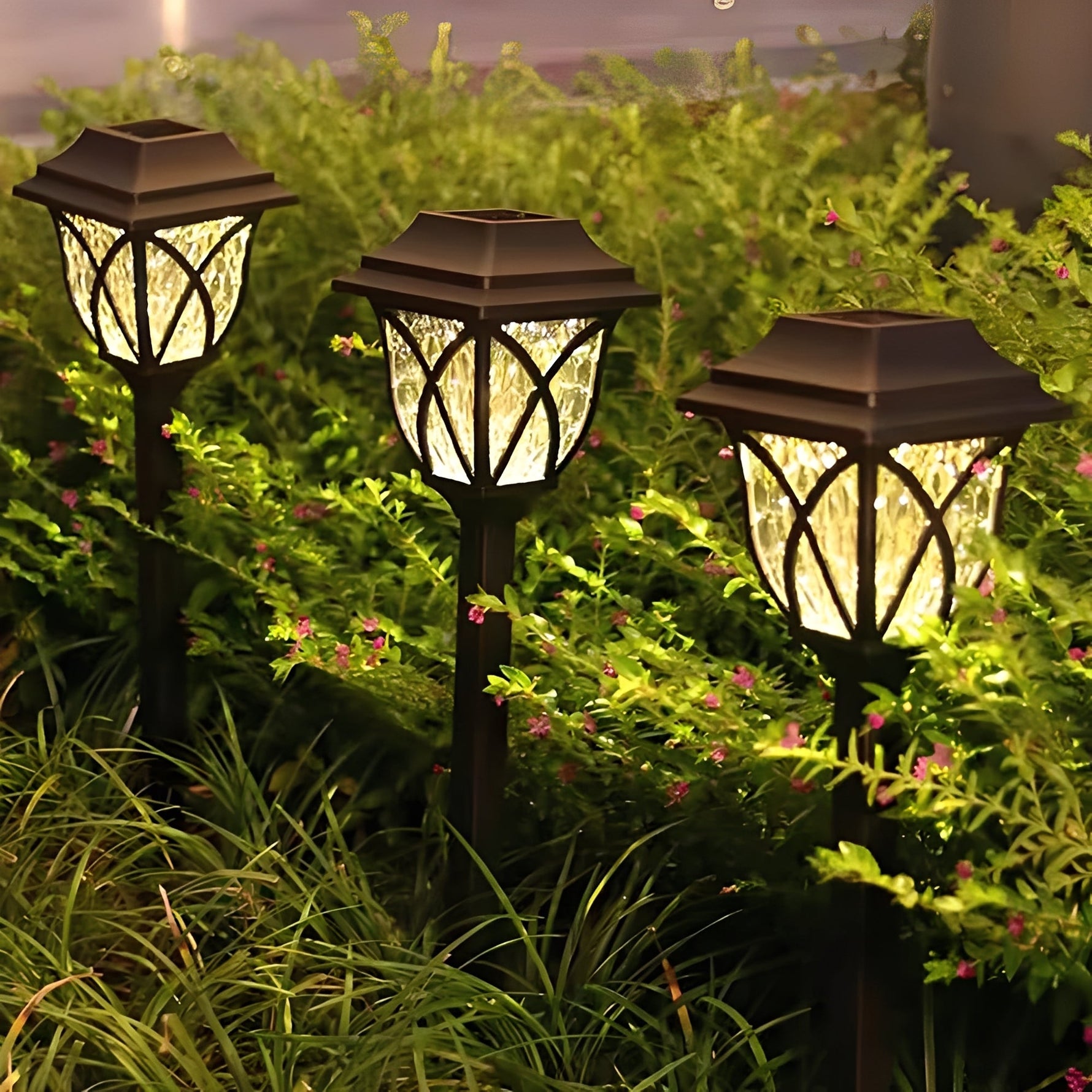 Solar Garden Lights with LED Technology, Set of 2