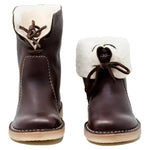 High-quality leather boots with wool for outdoor activities