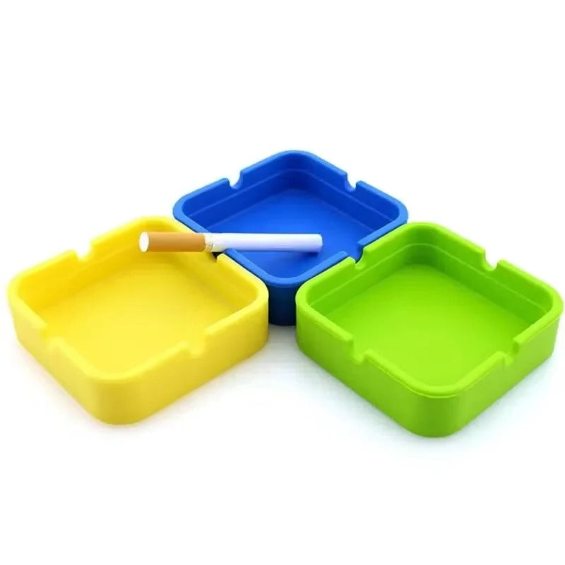 Eckiger Silikon-Aschenbecher mit Tragetasche