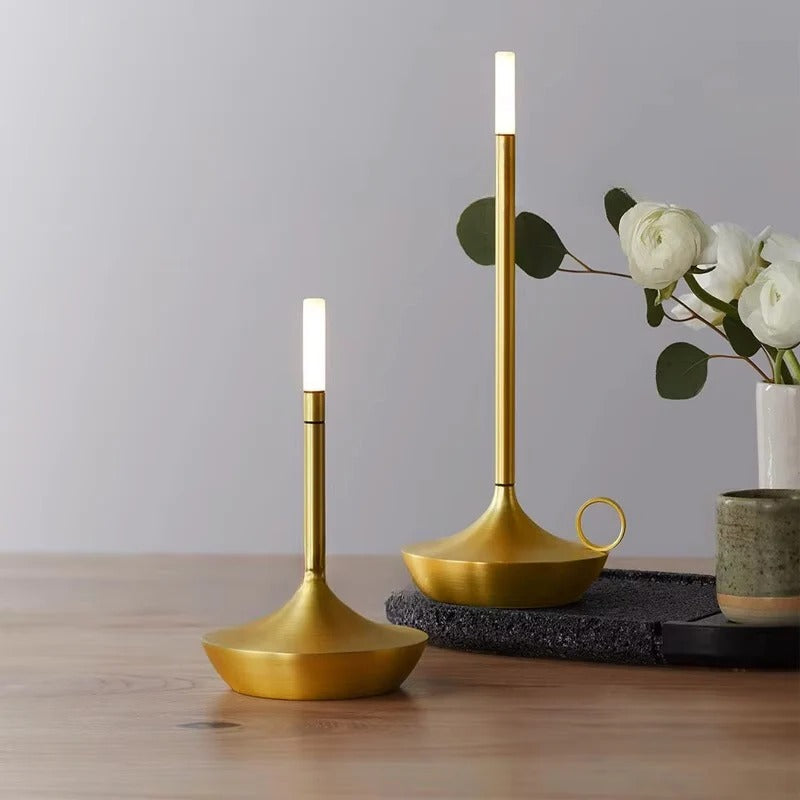 Kabellose, wiederaufladbare Tischlampe im Kerzen-Design