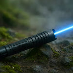 Verstellbare Taschenlampe mit aufladbarem Batteriesystem