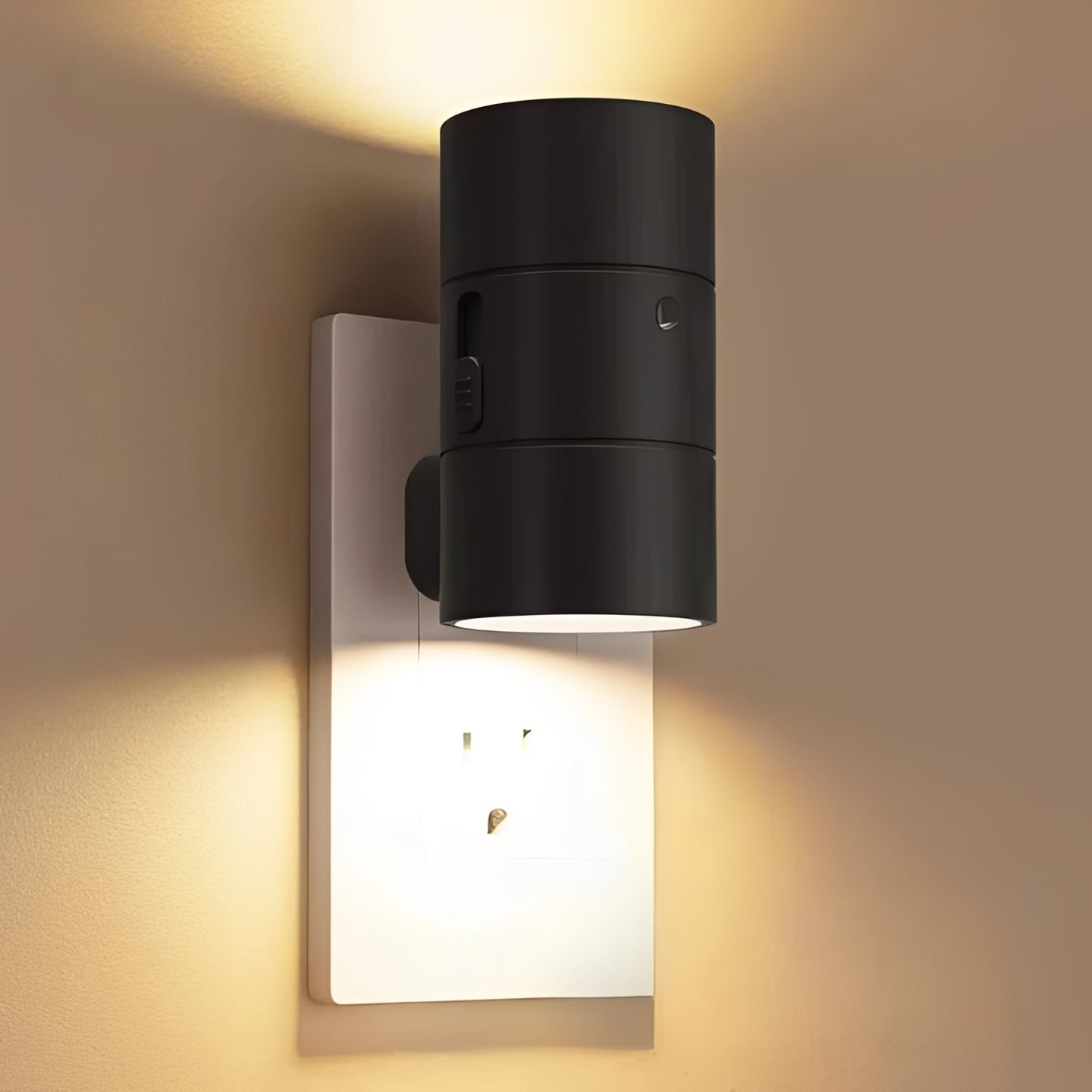 Socket LED Night Light with Light Sensor