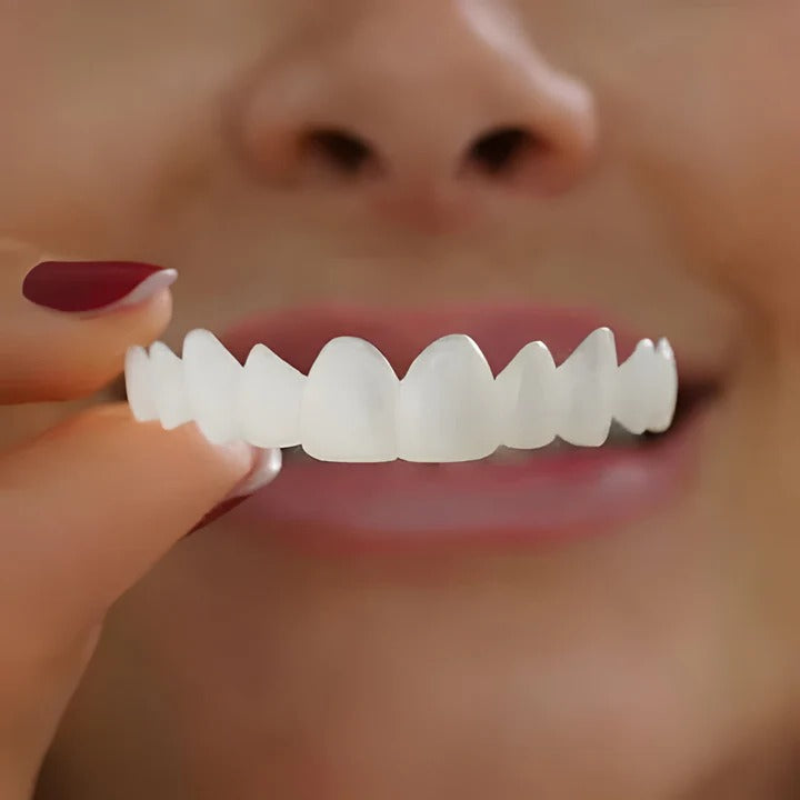 Clip-On Zahnschalen für ein strahlendes Lächeln