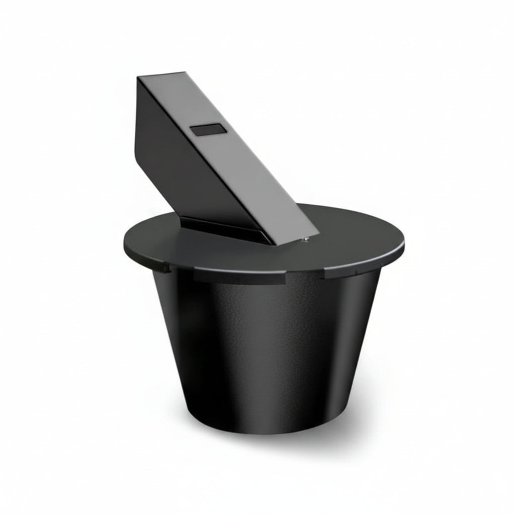 Grease drip tray with lid for effortless grilling