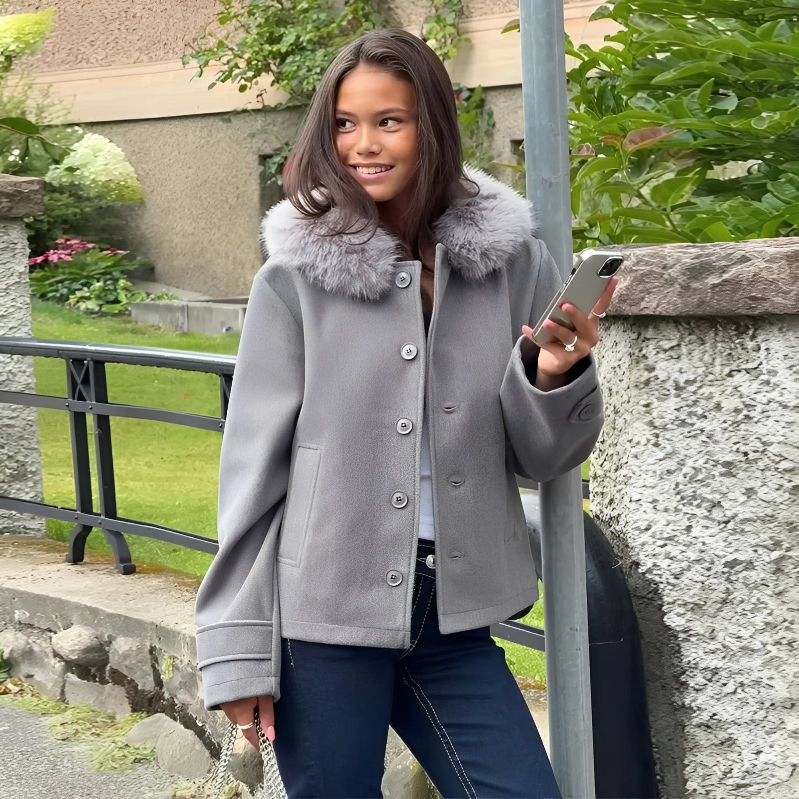 Women's wool-blend coat with detachable collar and button closure