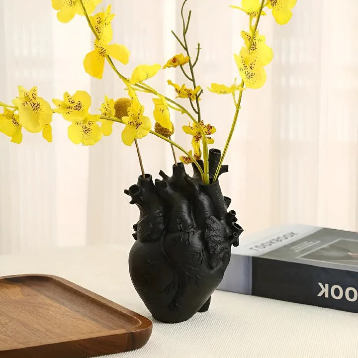 Herzförmige Blumenvase aus nachhaltigem Bambus und Holz