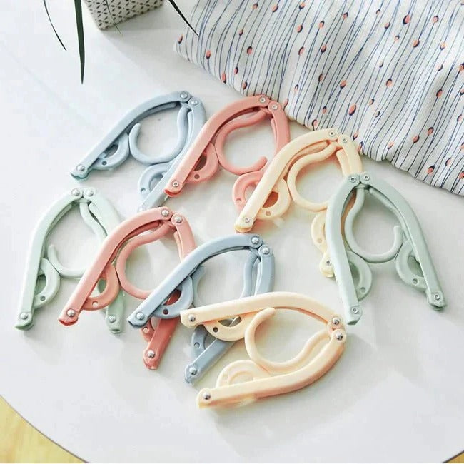 Compact Foldable Travel Hanger