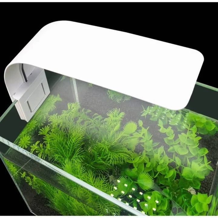 Elegante LED-Aquarienbeleuchtung für gesunde Pflanzen und Fische