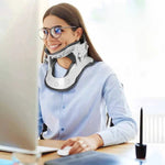 Nackenstreckgerät mit anpassbarer Höhe und Heizfunktion
