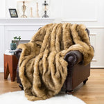 Luxuriöse Kuscheldecke aus Kunstfell für Ihr Zuhause