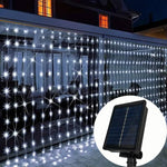 Solarbetriebene Lichtervorhänge für den Außenbereich mit bunten LEDs