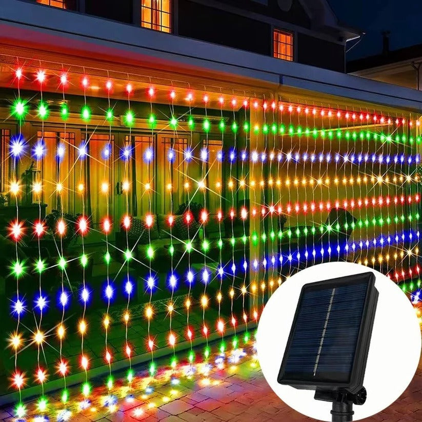 Solarbetriebene Lichtervorhänge für den Außenbereich mit bunten LEDs