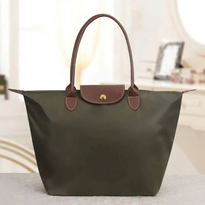 Vielseitige Schultertasche aus strapazierfähigem Material in neun Farben
