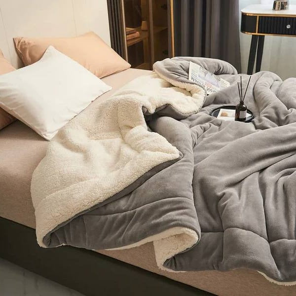 Kuschelige Fleece-Decke für Sofa und Bett – Perfekt für Reisen