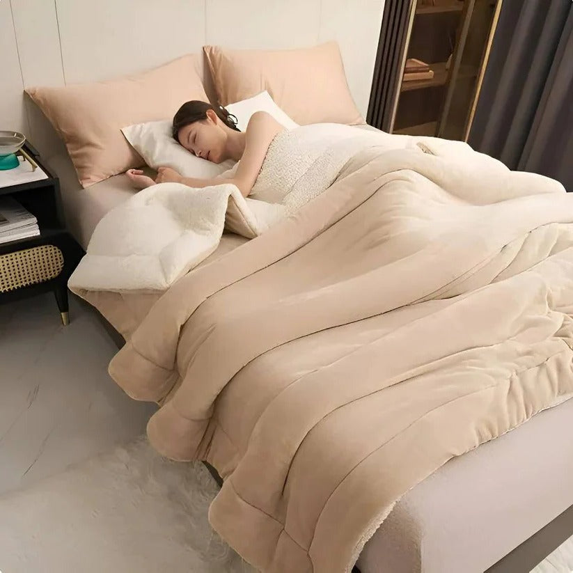 Bequeme Fleece-Decke für Sofa und Bett – Ideal für Reisen