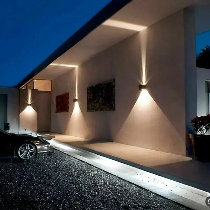 Kabellose Wandleuchte mit luxuriöser Ambientebeleuchtung