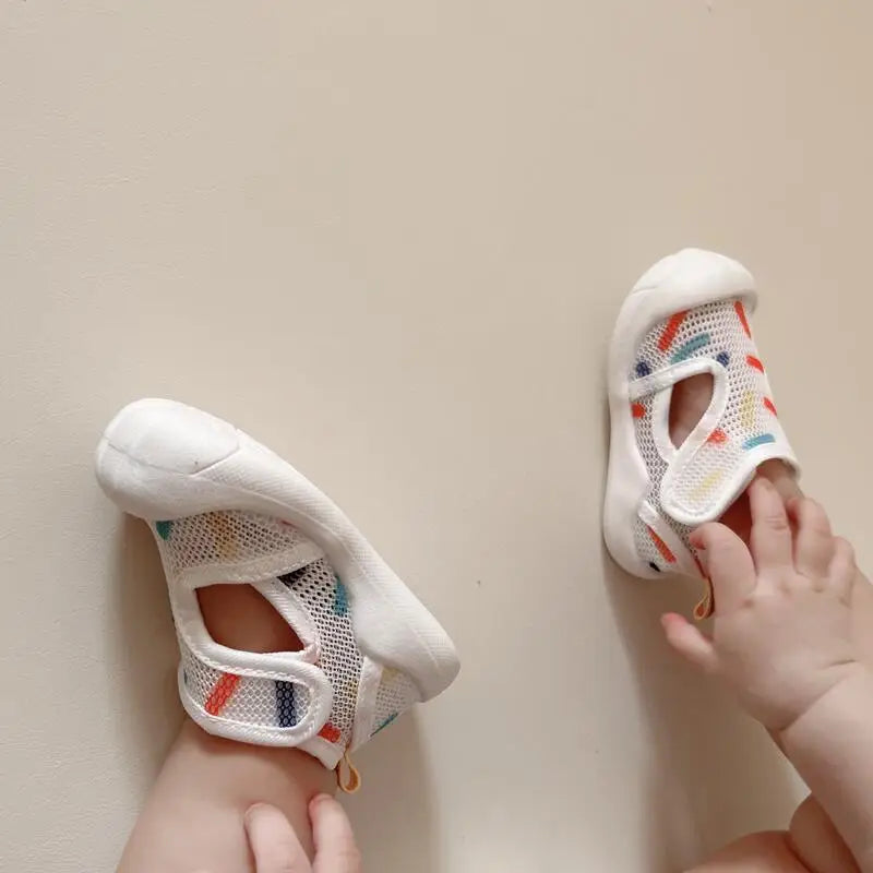 Sandalen für Kinder - Einfaches Anziehen und Komfort