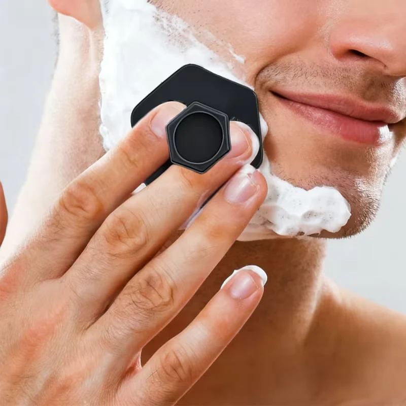 Hygienisches 4-teiliges Silikon-Bürsten-Set für Ihr Bad