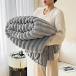 Cozy Plush Blanket for Couch and Bed – Cuddly Warmth