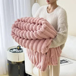 Cozy Plush Blanket for Couch and Bed – Cuddly Warmth