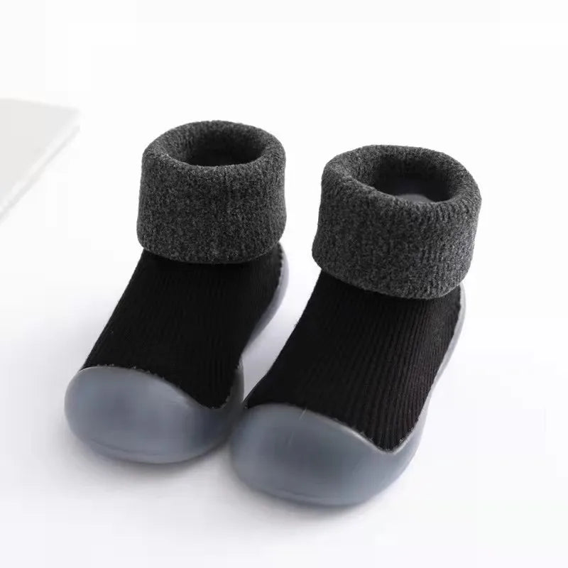 Non-slip Sock Shoes for Toddlers – Warmth and Safety