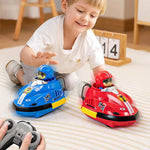 Fernbedienbare Stoßwagen mit Auswurf-Funktion, 2er Set für Kinder