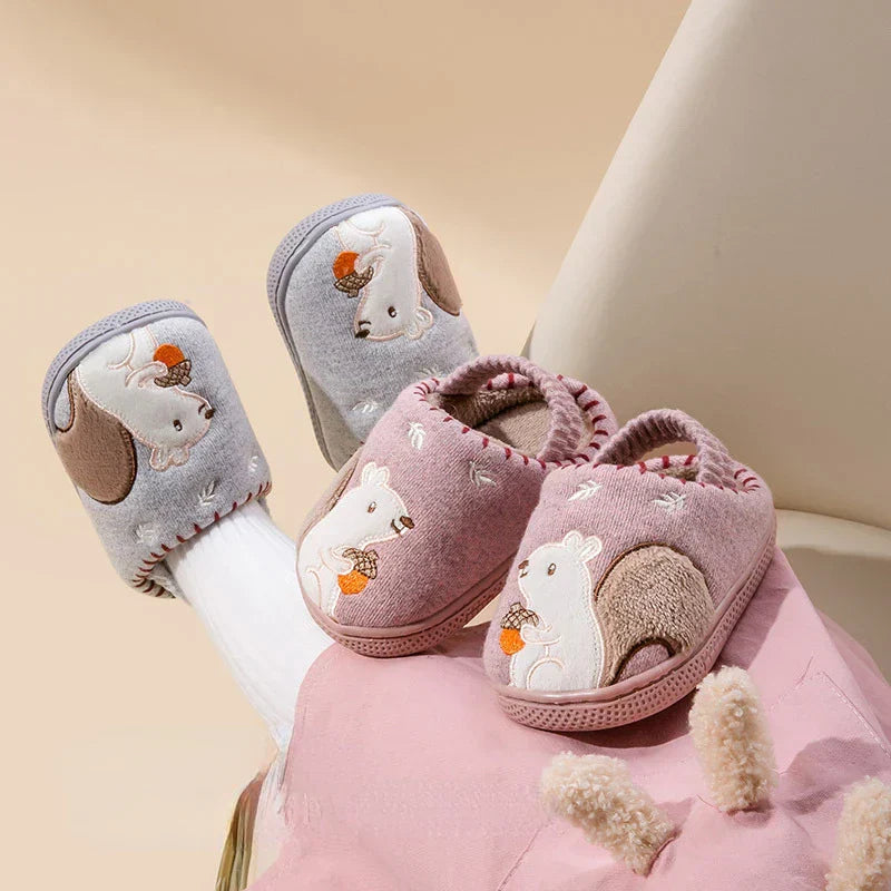 Comfortable kids' fleece slippers with a bear cartoon motif