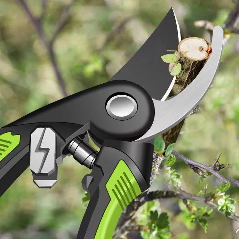 Hochwertige Gartenschneider für präzises Schneiden von Ästen