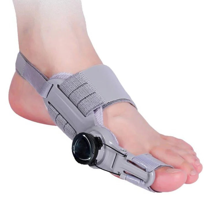 Adjustable toe separator for optimal foot alignment