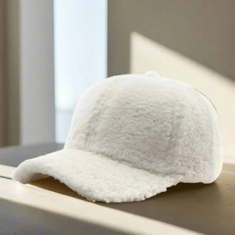 Verstellbare Teddy-Mütze für gemütliche Herbst- und Wintertage
