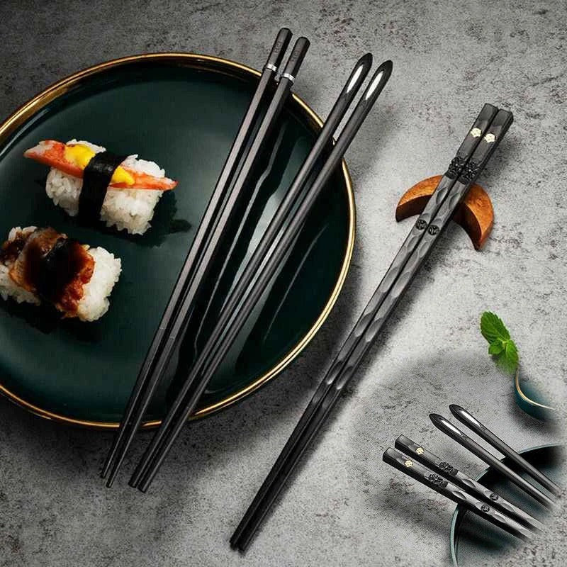 Sustainable Chopsticks Set of 5 with Non-Slip Grip