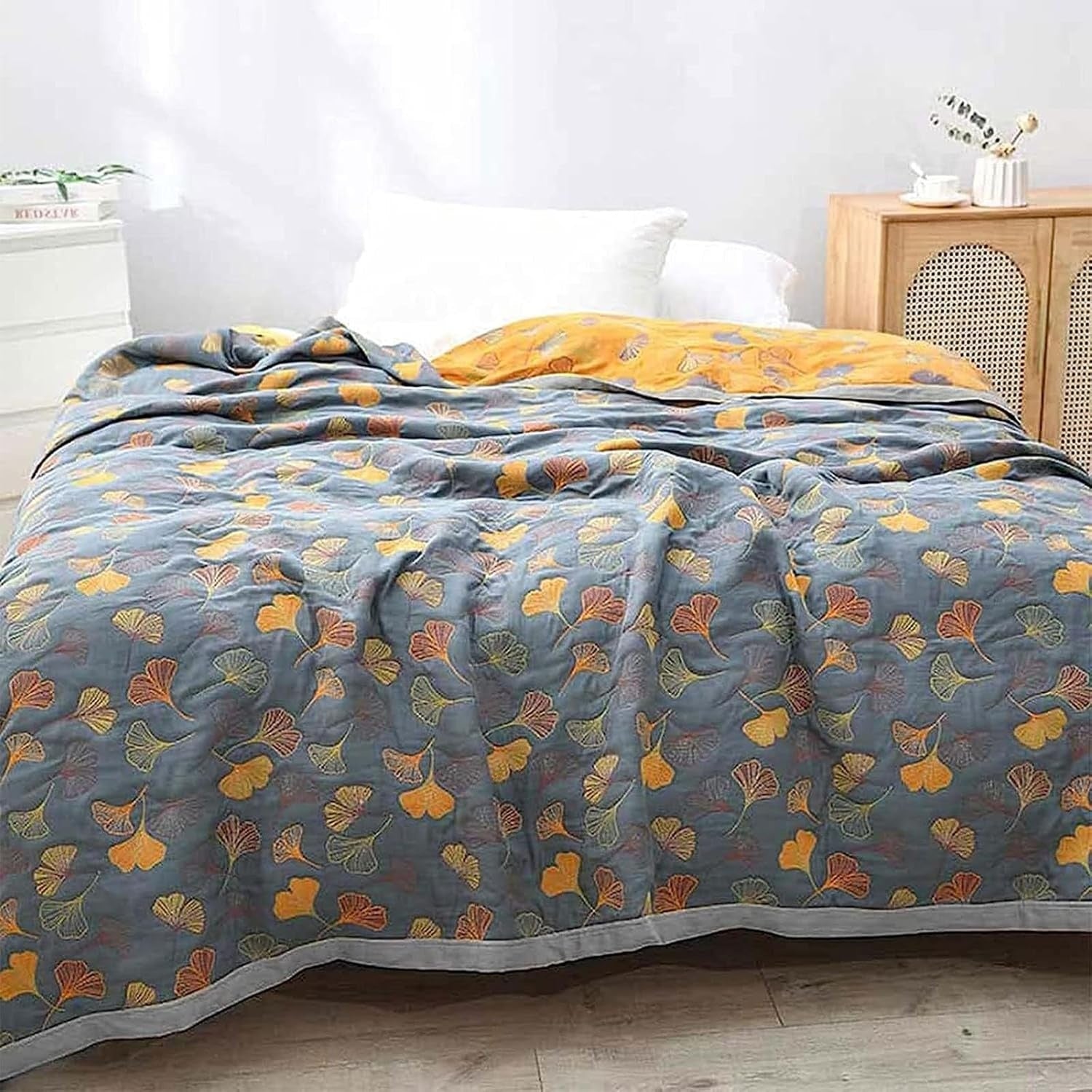 Natural Elegance: Ginkgo Bedspread for Your Home