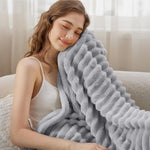 Gemütliche Fleece-Decke für Sofa und Bett – Weich und Pflegeleicht