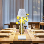 Stimmungsvolle LED-Tischlampe mit Berührungssensor für Ihr Zuhause