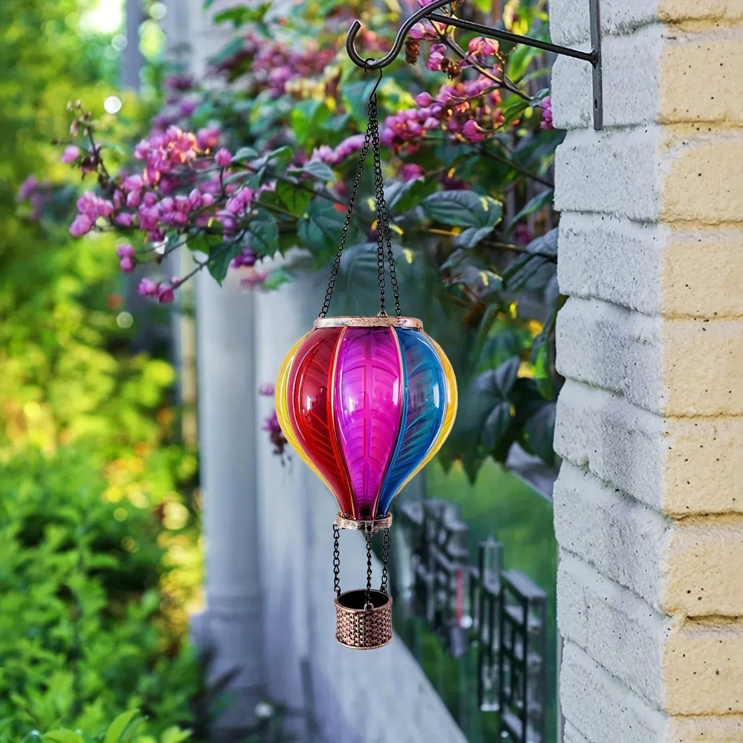 Solarlaterne mit Ballon-Design – Wetterfeste Gartenbeleuchtung