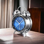 Große Retro Metall-Weckeruhr – Überdimensionale Nachttischuhr mit Lautem Zwillingsglockendesign