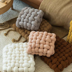 Knot Pillow – Elegant, handcrafted decorative pillow made of velvet and lamb wool