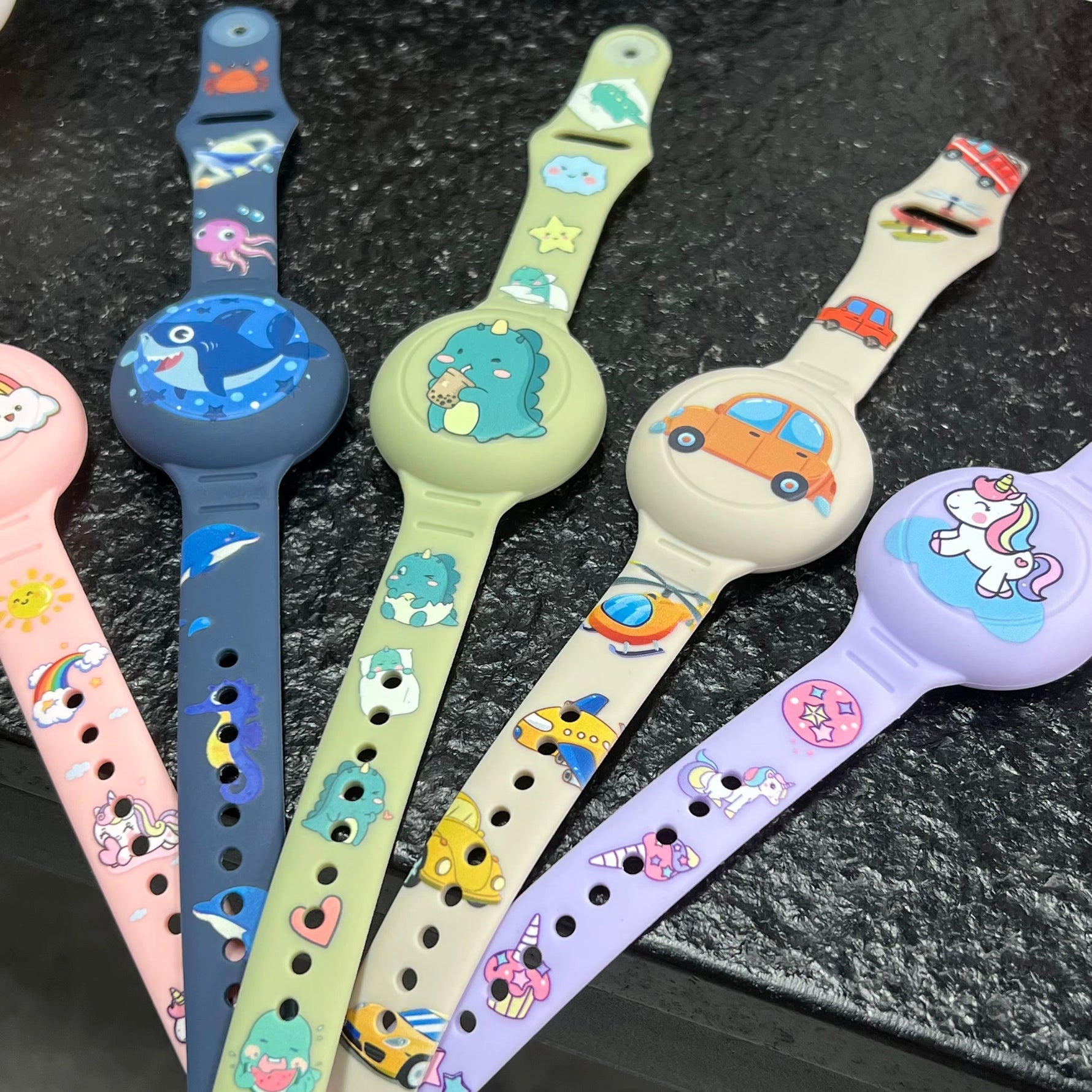 GPS Smartwatch for Kids – Silicone Holder for Tracker