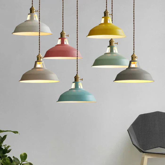 Industrielle Retro Hängeleuchte – LuminaCraft