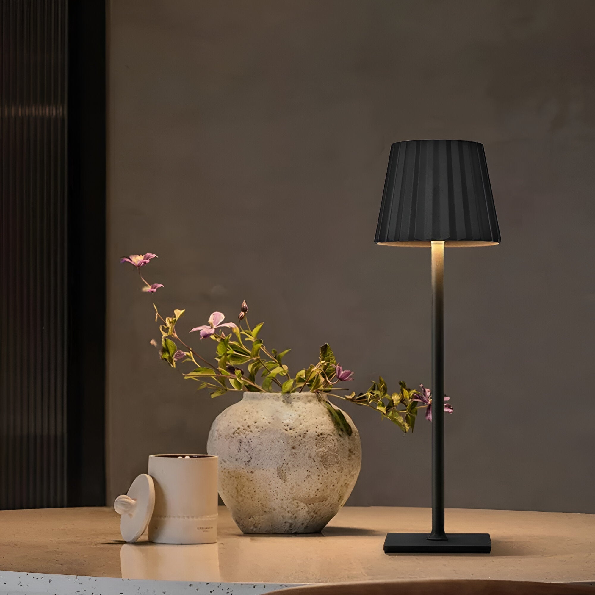Modern wireless table lamp for a stylish ambiance
