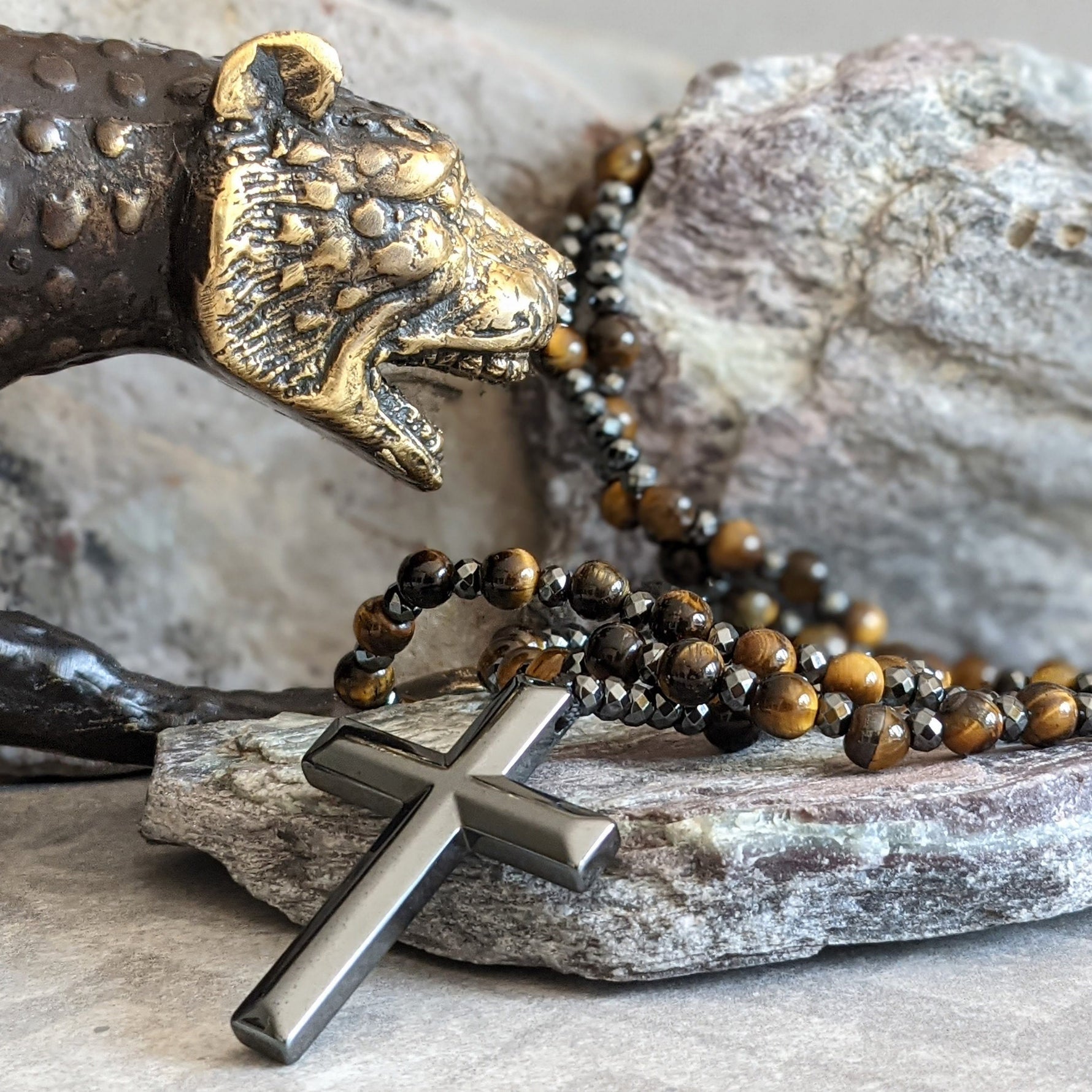 Spiritual Pendant with Tiger's Eye and Lapis Lazuli – Rosary for Men