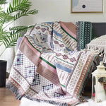 Farbenfrohe Wohndecke mit stilvollem Design